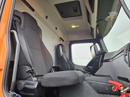 MERCEDES-BENZ ANTOS 1830 Folding taillift