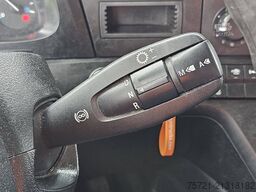 MERCEDES-BENZ ANTOS 1830 Folding taillift