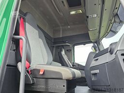 RENAULT T 460 6X2 STEER COMBI