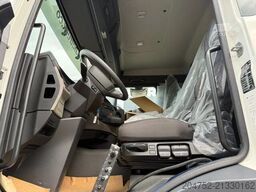 MAN TGS 41.440 MAN TGS 41.440 8x4 Abrollkipper + Kr...