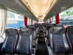 MAN Neoplan Lions Coach L