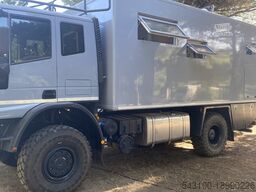 IVECO EUROCARGO 140/240 4 x 4 Family truck