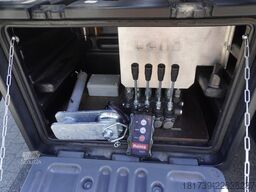 Mercedes-Benz Actros 2540 6×2 / 90 tho. km! / NEW body