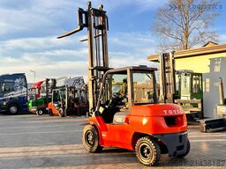 Toyota 42-4FD40 / DIESEL / 4500KG / DUPLEX / FO