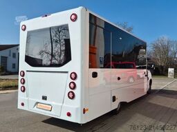 MERCEDES-BENZ 30 Sitzer Schul- Transferbus 519 Lagerfahrzeug