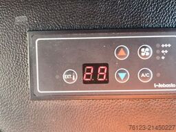 MERCEDES-BENZ 30 Sitzer Schul- Transferbus 519 Lagerfahrzeug