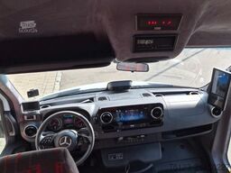 MERCEDES-BENZ 30 Sitzer Schul- Transferbus 519 Lagerfahrzeug