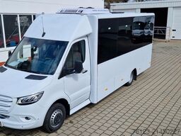 MERCEDES-BENZ 30 Sitzer Schul- Transferbus 519 Lagerfahrzeug