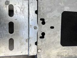 Brian James Trailers Race Shuttle 2 Autotransporter geschlossen