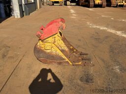 Caterpillar Teeth bucket CW 40