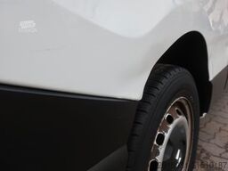 RENAULT Nr.101 Trafic L2H1 2,9t 1.Hand / Klima / Navi