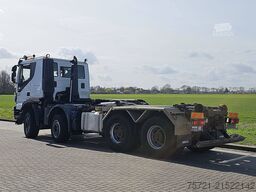 IVECO AD330T45 TRAKKER