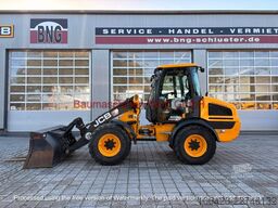 Nakladalnik JCB 409 gebraucht BJ 2022 1.320h