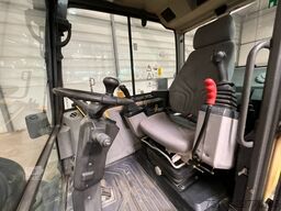 Volvo EW 60 E powertilt