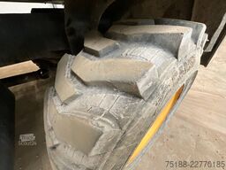 Volvo EW 60 E powertilt