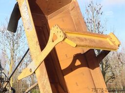 Caterpillar 730 04A | TAILGATE | LOW HOURS