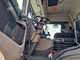 Scania P280 4x2 - Box with sidedoors - Loadlift - Full...