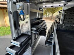 VOLKSWAGEN CRAFTER REGALS. STANDHZG. ZUSATZHEIZUNG NAVI PDC