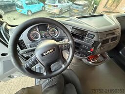 DAF XF 440 4X2 Space Cab Hydraulic NL Truck