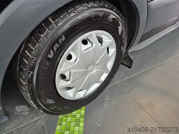 Ford Transit 35 / 2.0 TDCi / 9 SEATS / RAMP