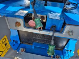 Genie GS 4047 / Electric / 4X4 / 1 owner/ Only 455MT...