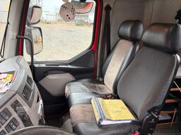 Volvo FL230 / NEW ENGINE / WORKS GREAT / 1 OWNER