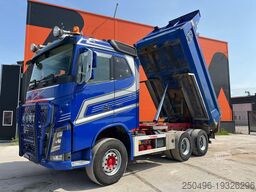 Volvo FH 16 750 6x4 RETARDER / TANDEM AXLE LIFT / BIG...