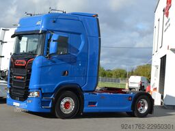 Scania S 520 / V8 / FULL AIR / KLIMA P. NAVI / FULL LED / ACC / DE 4532