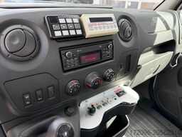 RENAULT Master III Steiger Klubb K26 / 11,2m / 200Kg