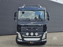 Volvo FH540 8X4 / 8X2 / HMF 28TM KRAN / CRANE / OPRIJ...