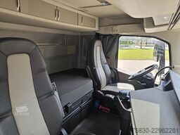 Volvo FH540 8X4 / HMF 28TM KRAN / CRANE / OPRIJ- MACH...