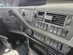 Volvo FH540 8X4 / HMF 28TM KRAN / CRANE / OPRIJ- MACH...