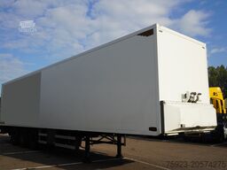 Jumbo 3 AXLE CLOSED BOX