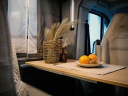 LMC Tourer Lift 70 H 663 G Fiat 140 PS Automatik