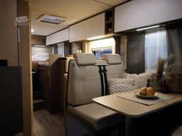 LMC Tourer Lift 70 H 663 G Fiat 140 PS Automatik