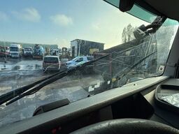 VOLVO FH 13.460 4X2 Tractor-unit Spring/Air Retarder P