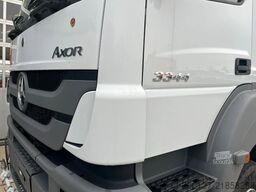 Mercedes-Benz Axor 3344 6x4 Water Tank Truck