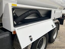 Mercedes-Benz Axor 3344 6x4 Water Tank Truck