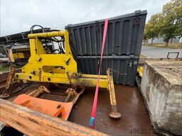 MERCEDES-BENZ Unimog U2400 437 Kipper verdichtereinheit