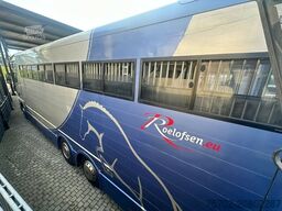 MAN TGX 26400 Roelofsen 12 Pferde