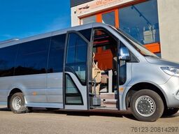 MERCEDES-BENZ 519 und 517 Glasdach XXL 20 Sitze Stock