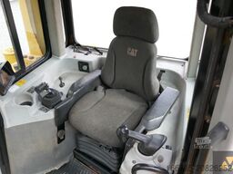 Caterpillar D6T LGP