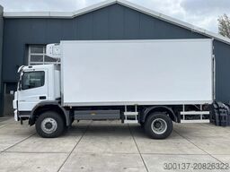 Mercedes-Benz Atego 1725 4x4 Refrigerator Truck