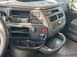 DAF XF 450 FT Space Cab / 593 dkm / Skirts / MX Bra...