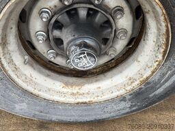 AWB DRUM BRAKES / FREINS TAMBOURS (PARFAIT ETAT / R...