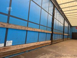 Krone Curtainsider / Planenauflieger