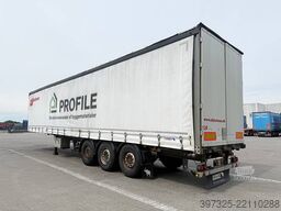 Schmitz Curtainsider / Planenauflieger