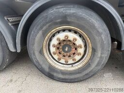 Schmitz Curtainsider / Planenauflieger