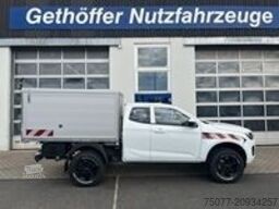 ISUZU D-Max Space Cab LS AT + Häckselaufbau