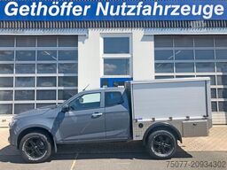 ISUZU D-Max Space Cab LS AT mit Systemkoffer
